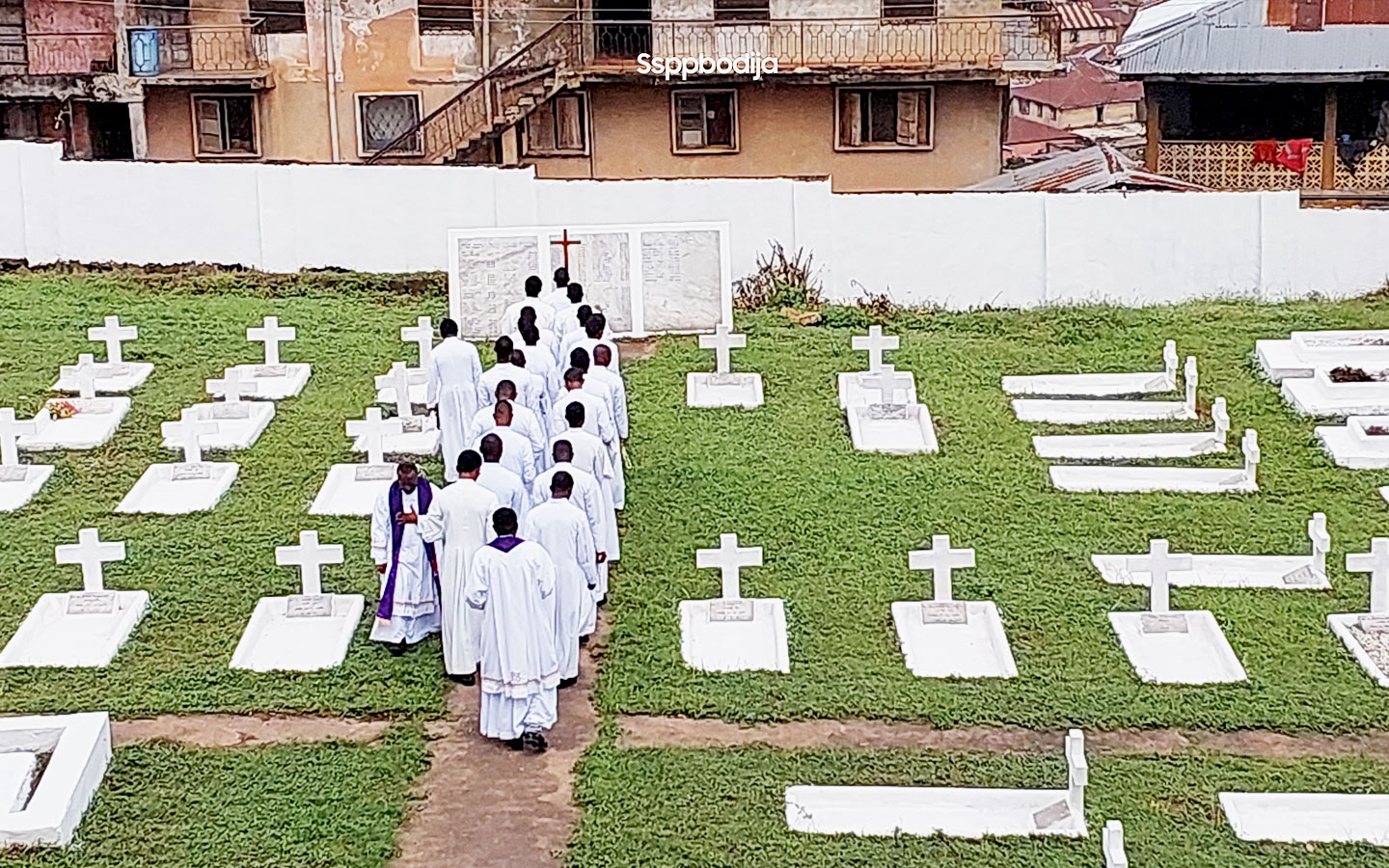 All souls day visit to the Archdiocesan Cemetery